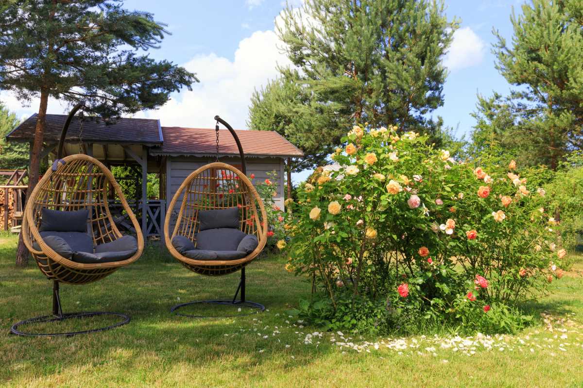 Create a Cozy Outdoor Seating Area on a Budget